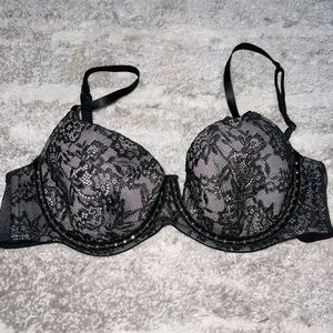 Victoria’s Secret balconet bra